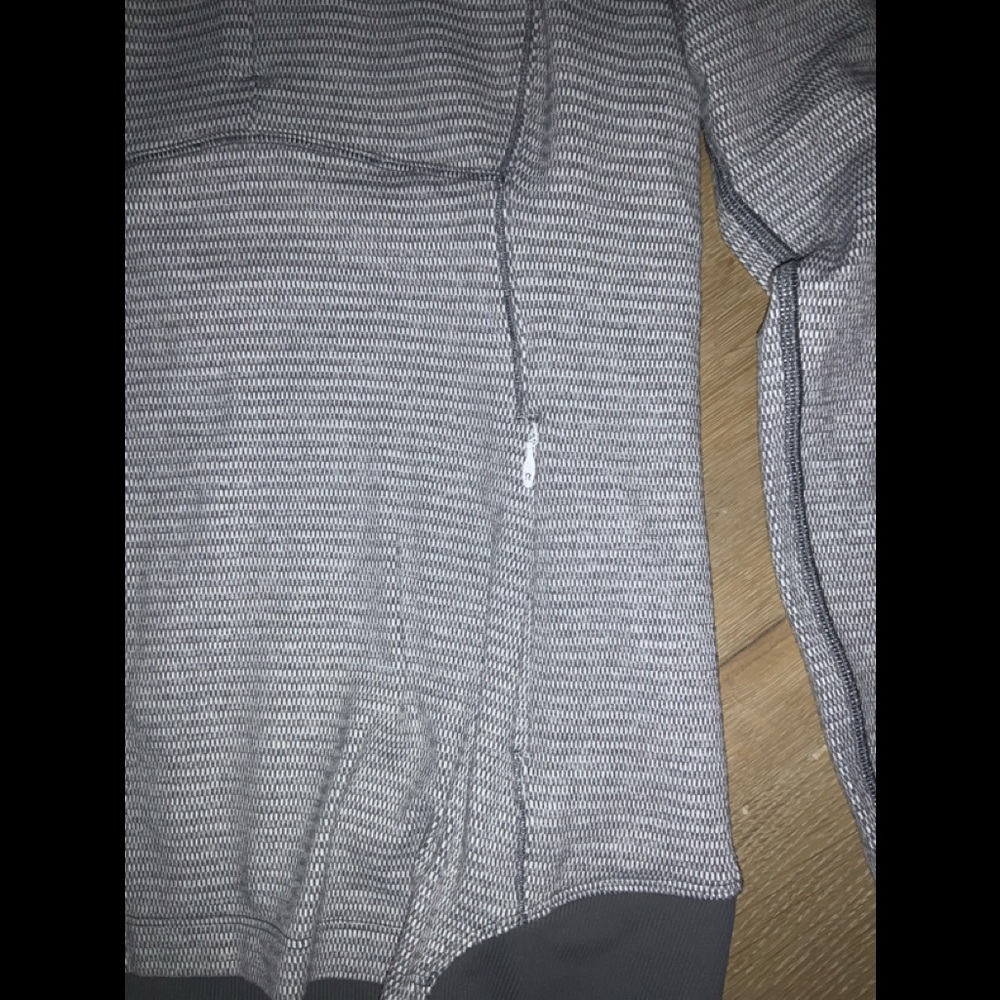 Lululemon half zip size 6 - Picture 8 of 10